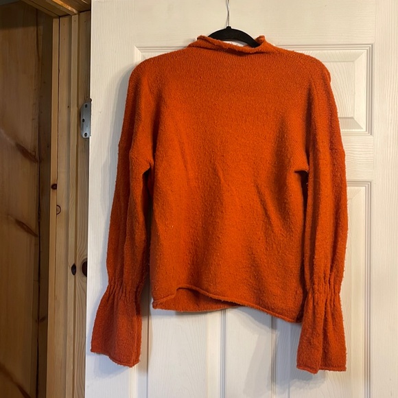 Sweaters - Orange Sweater 🍁🍂